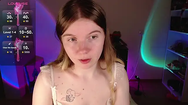 Strawberry juli online show from 09/21/25, 07:41