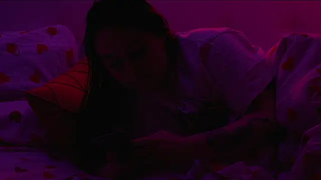 Snapshot of ElliSweetTease chatting on 10/02/25, 01:58 ElliSweetTease online show from 10/02/25, 01:58