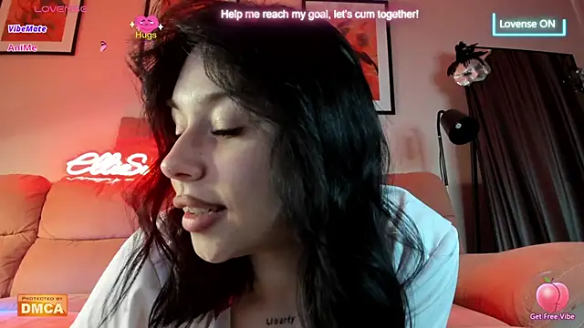 Snapshot of ElliSweetTease chatting on 03/06/25, 04:41 ElliSweetTease online show from 03/06/25, 04:41