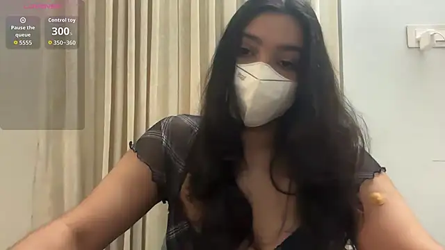 oviyakalra online show from 09/17/25, 03:41