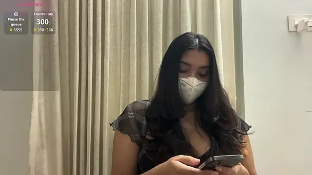 oviyakalra online show from 09/25/25, 02:28