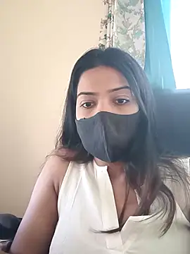 Snapshot of CRAZY__BITE chatting on 02/05/26, 09:49 CRAZY BITE online show from 02/05/26, 09:49