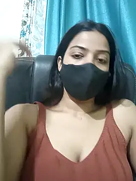 Snapshot of CRAZY__BITE chatting on 02/01/26, 05:00 CRAZY BITE online show from 02/01/26, 05:00