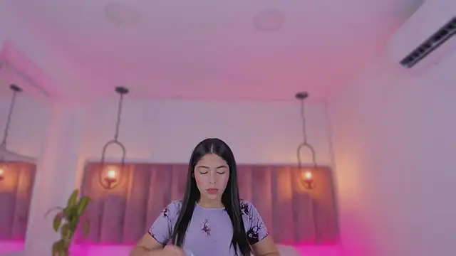 Haily b online show from 02/18/26, 08:38