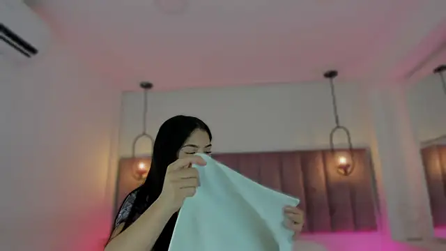 Haily b online show from 01/13/26, 08:13