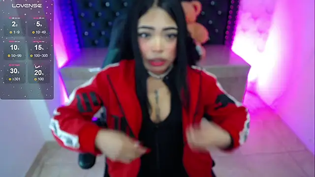 Sarah evansm online show from 11/12/25, 02:26