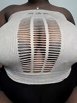 Snapshot of wamie12 chatting on 03/04/25, 11:11 wamie12 online show from 03/04/25, 11:11