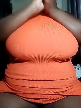 wamie12 online show from 04/04/26, 05:08