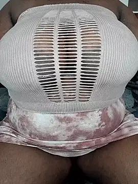 Snapshot of wamie12 chatting on 09/10/25, 08:35 wamie12 online show from 09/10/25, 08:35