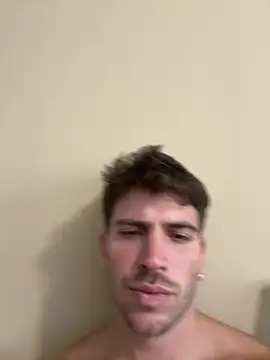 Snapshot of shuki0101 chatting on 03/17/25, 07:58 shuki0101 online show from 03/17/25, 07:58