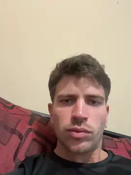 Snapshot of shuki0101 chatting on 03/14/25, 10:05 shuki0101 online show from 03/14/25, 10:05