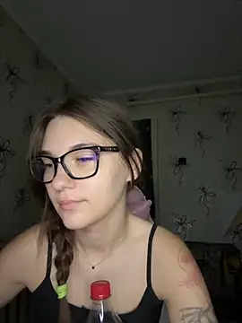 MrrKate online show from 11/22/25, 01:37