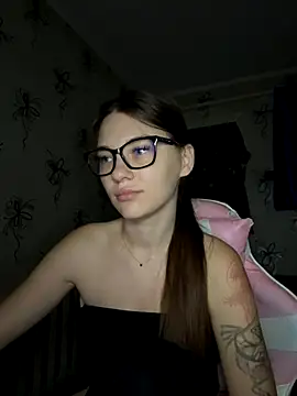 MrrKate online show from 10/25/25, 01:05