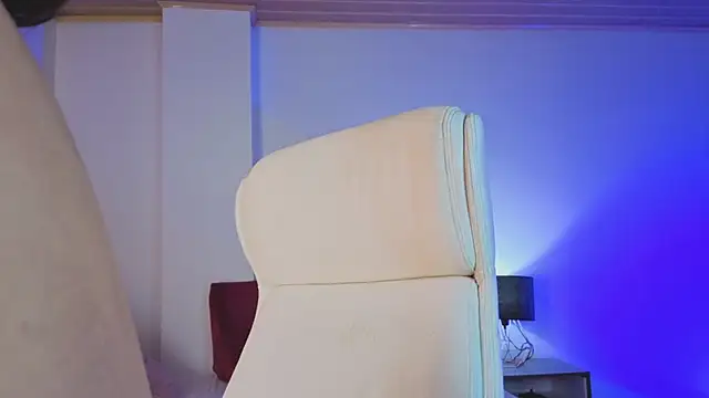 Snapshot of Walton_abieca_ chatting on 10/10/25, 04:24 Walton abieca online show from 10/10/25, 04:24