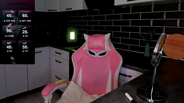 EmmaVictori1 online show from 11/24/25, 07:41