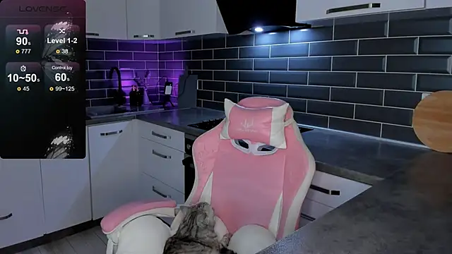 EmmaVictori1 online show from 04/13/26, 05:44