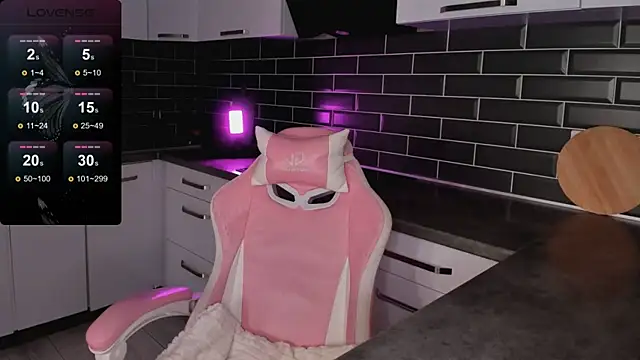 EmmaVictori1 online show from 01/09/26, 07:59