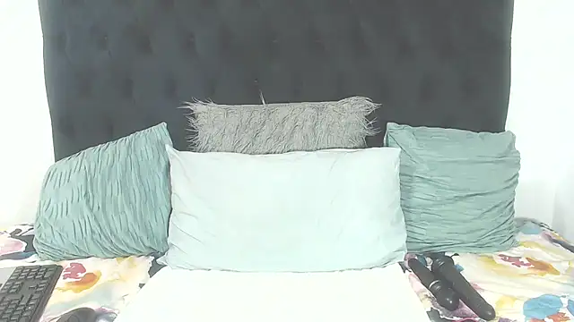 BootyClitQueen online show from 11/26/25, 07:03