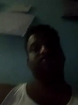 Snapshot of beyondthelines123 chatting on 09/19/25, 01:26 beyondthelines123 online show from 09/19/25, 01:26