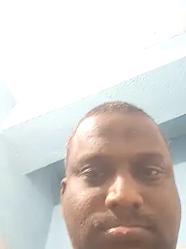 Snapshot of beyondthelines123 chatting on 10/28/25, 08:30 beyondthelines123 online show from 10/28/25, 08:30