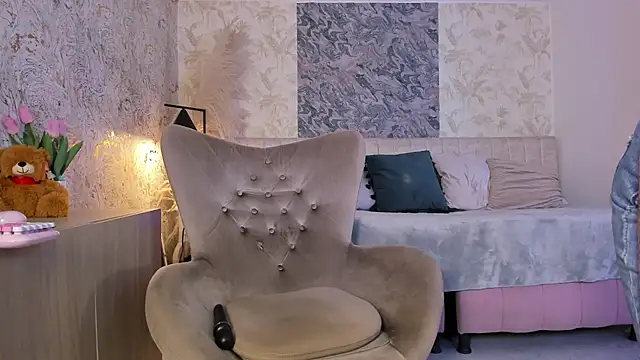 Liannaa  online show from 03/14/26, 07:42