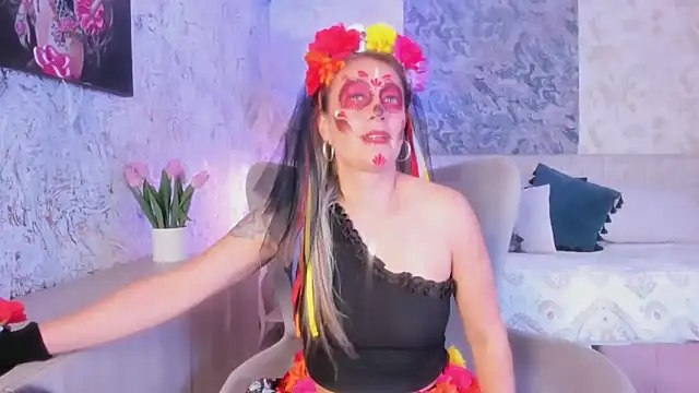 Liannaa  online show from 10/29/25, 07:35