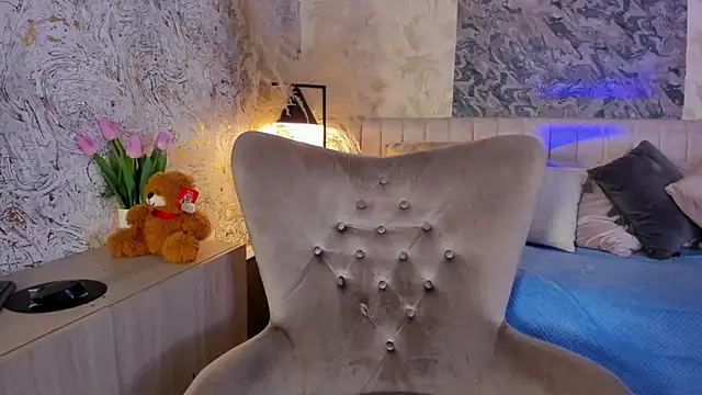 Arianaa collins online show from 03/10/26, 11:36