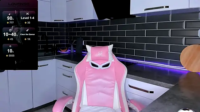 Snapshot of ShaiyaMinn3 chatting on 10/19/25, 07:49 ShaiyaMinn3 online show from 10/19/25, 07:49