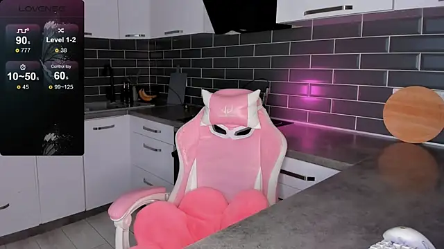 ShaiyaMinn3 online show from 04/17/26, 06:33