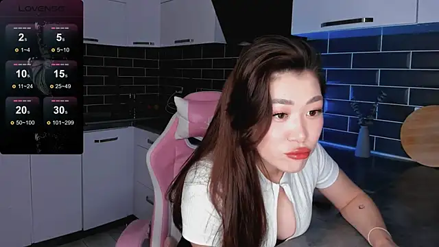 Snapshot of ShaiyaMinn3 chatting on 11/26/25, 06:52 ShaiyaMinn3 online show from 11/26/25, 06:52