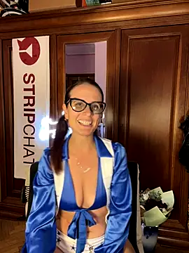 NataKitten online show from 10/19/25, 04:21