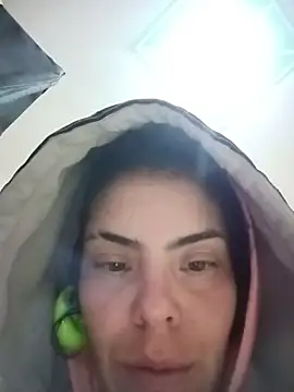 Snapshot of Ali3Martin chatting on 02/14/26, 02:06 Ali3Martin online show from 02/14/26, 02:06