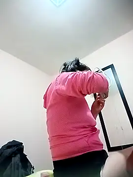 Snapshot of Ali3Martin chatting on 02/08/26, 06:49 Ali3Martin online show from 02/08/26, 06:49