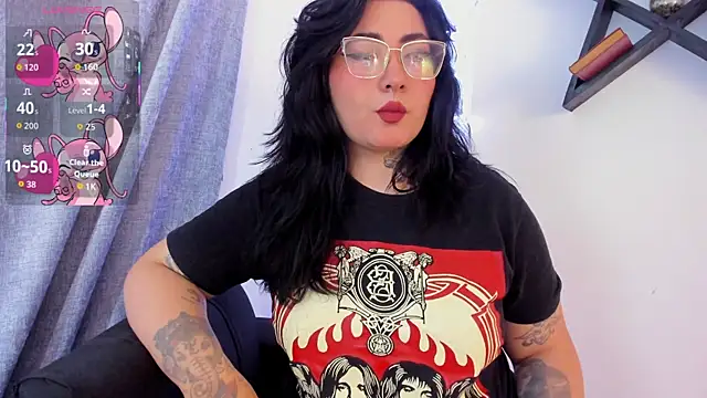 Curvybaddie99 online show from 11/12/25, 05:22