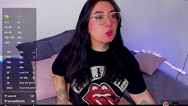 Curvybaddie99 online show from 01/08/26, 07:25