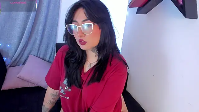 Curvybaddie99 online show from 11/07/25, 04:39