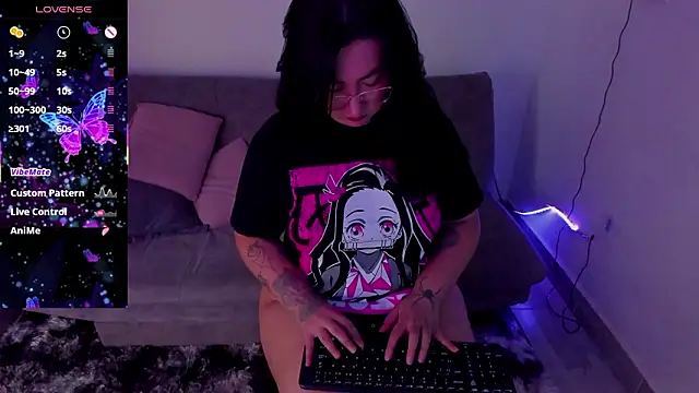 Curvybaddie99 online show from 03/24/26, 06:30