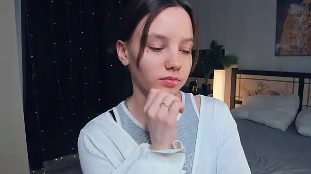 EdinaCordner online show from 03/05/25, 07:16