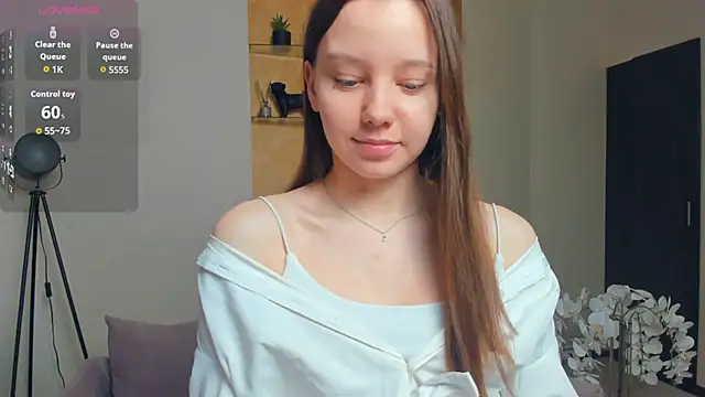 EdinaCordner online show from 11/08/25, 10:41