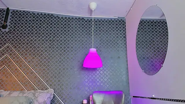 Aleja bloom online show from 09/26/25, 03:52