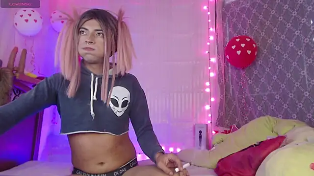 Nikol Twink online show from 02/18/26, 01:29