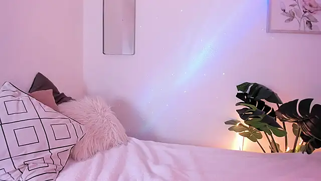 purplemoonn  online show from 02/28/25, 02:42