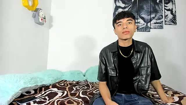 Maxxi hot23 online show from 03/16/25, 04:34