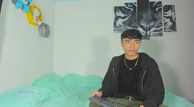 Maxxi hot23 online show from 03/07/25, 03:18