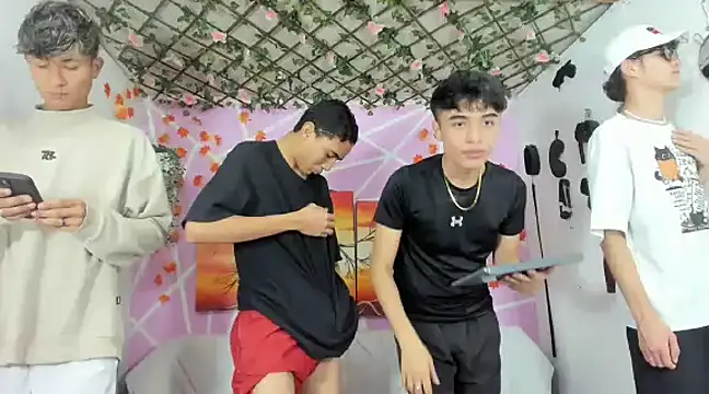 Maxxi hot23 online show from 03/04/25, 09:54