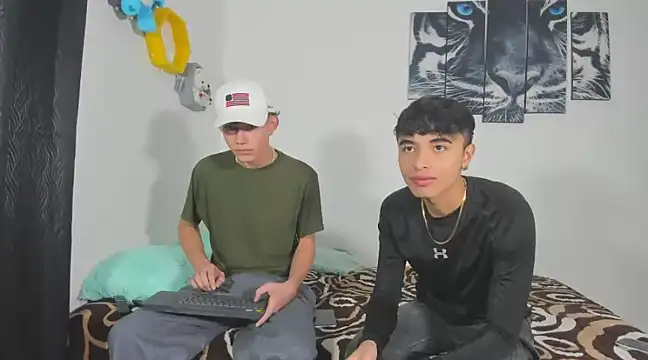 Maxxi hot23 online show from 03/13/25, 01:18