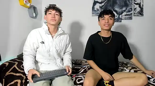 Maxxi hot23 online show from 03/10/25, 04:35