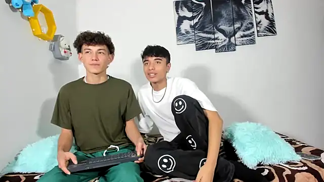 Maxxi hot23 online show from 03/14/25, 08:17