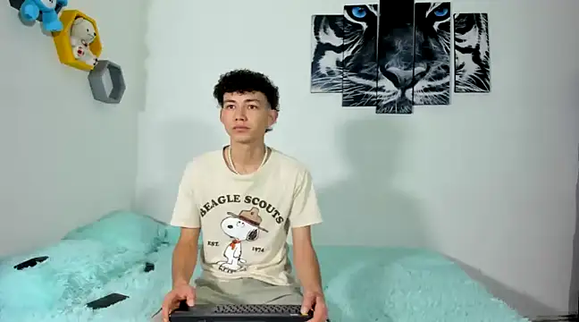 Maxxi hot23 online show from 03/08/25, 03:02