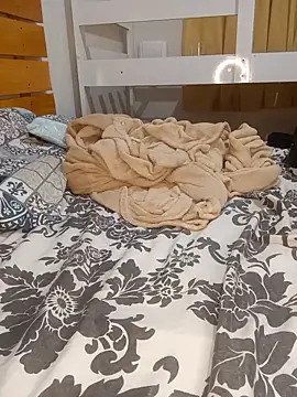 ebonye  online show from 11/12/25, 10:19